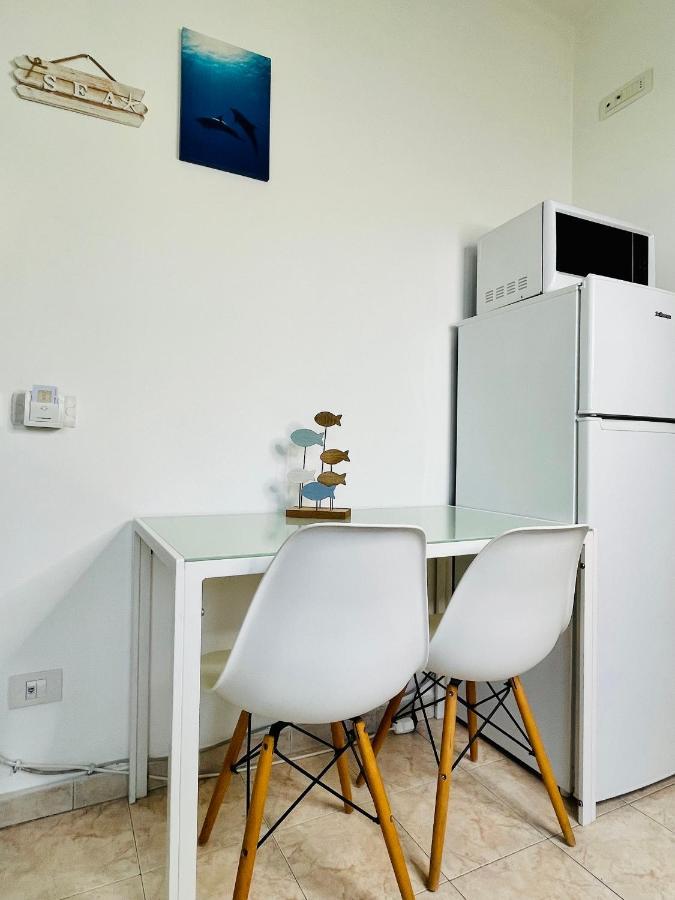 רימיני Residence Frontemare מראה חיצוני תמונה