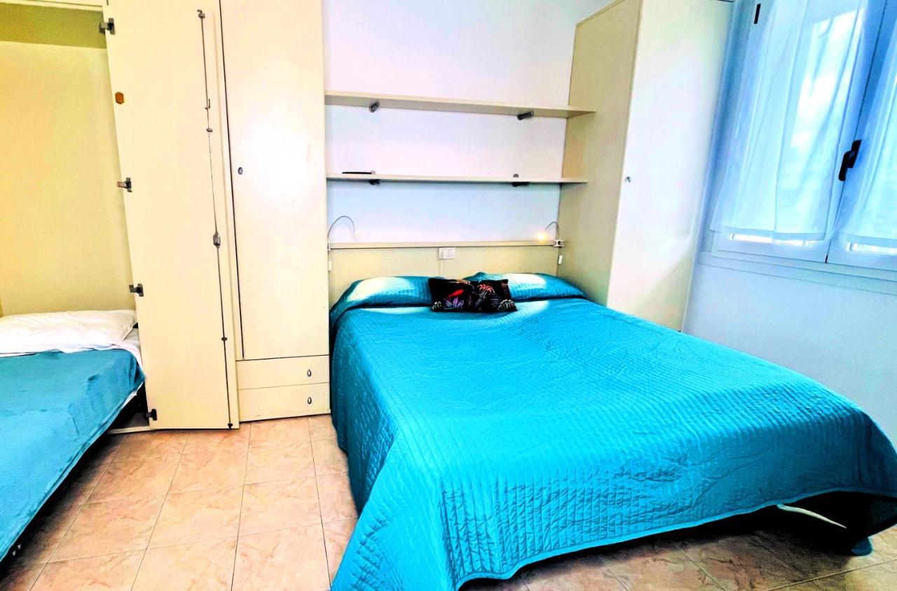 רימיני Residence Frontemare מראה חיצוני תמונה